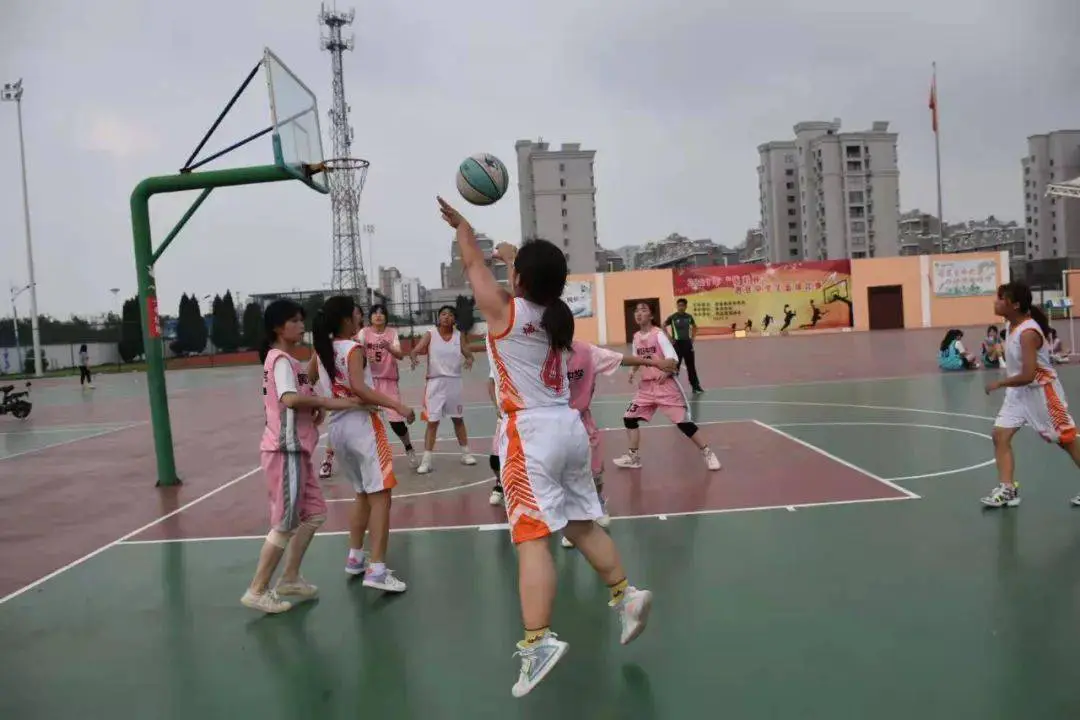 如何通过反馈分析提升篮球战术意识_2